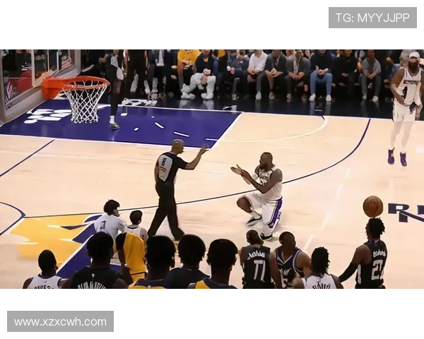 NBA季后赛激战正酣 星光熠熠球员表现引发球迷热议 - 副本 - 副本